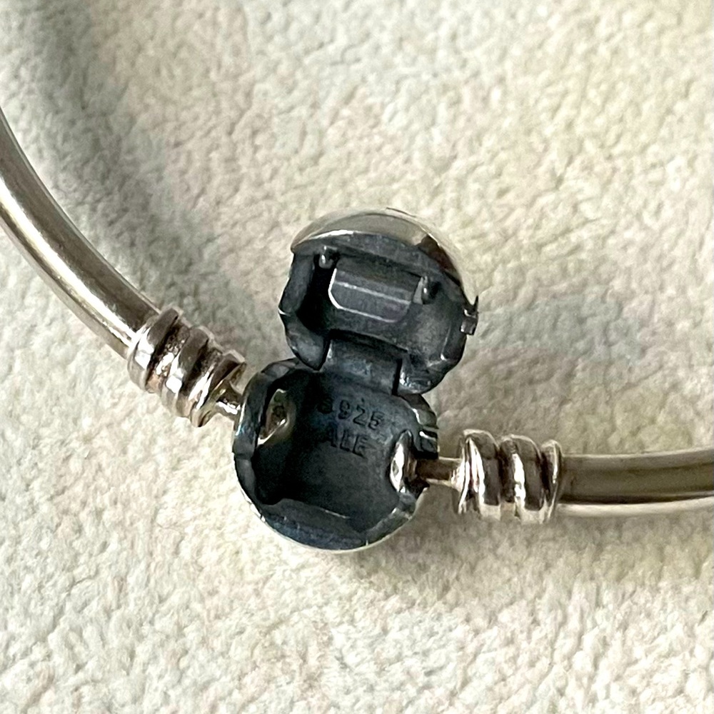 Authentic Pandora Bangle Bracelet 7.5 inches - Picture 3 of 4